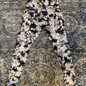 Lululemon tie dyed leggings